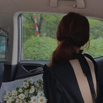脱口秀演员又出大瓜：节目现场翻车，现场观众起哄，凌晨